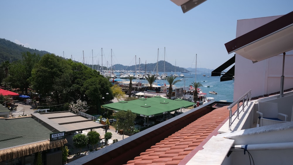 Deluxe Double Room, Sea View - Photo 2