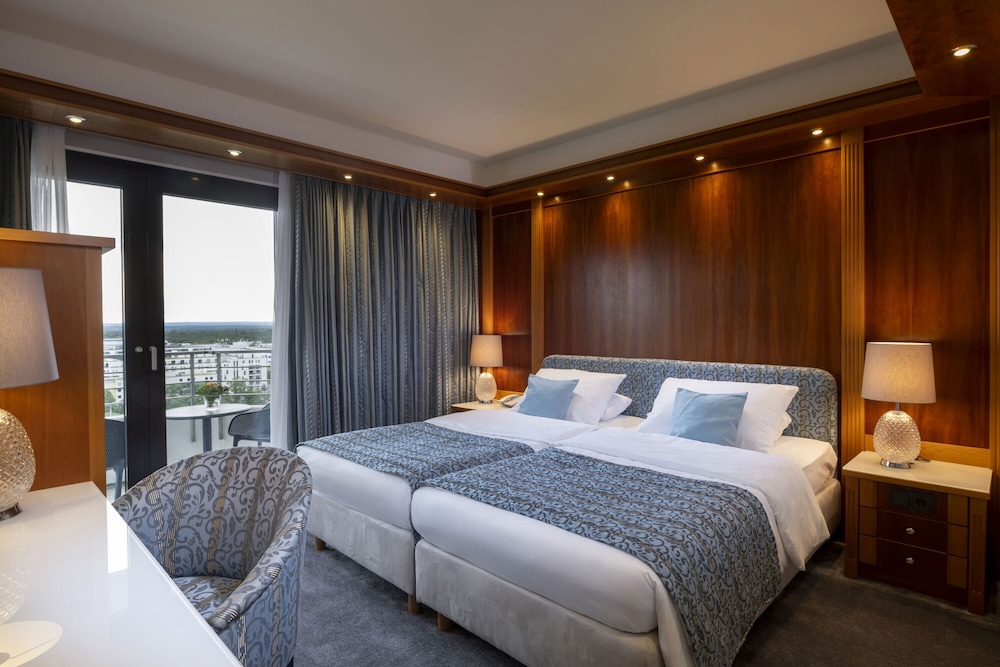 Suite (Double Use) - Photo 3