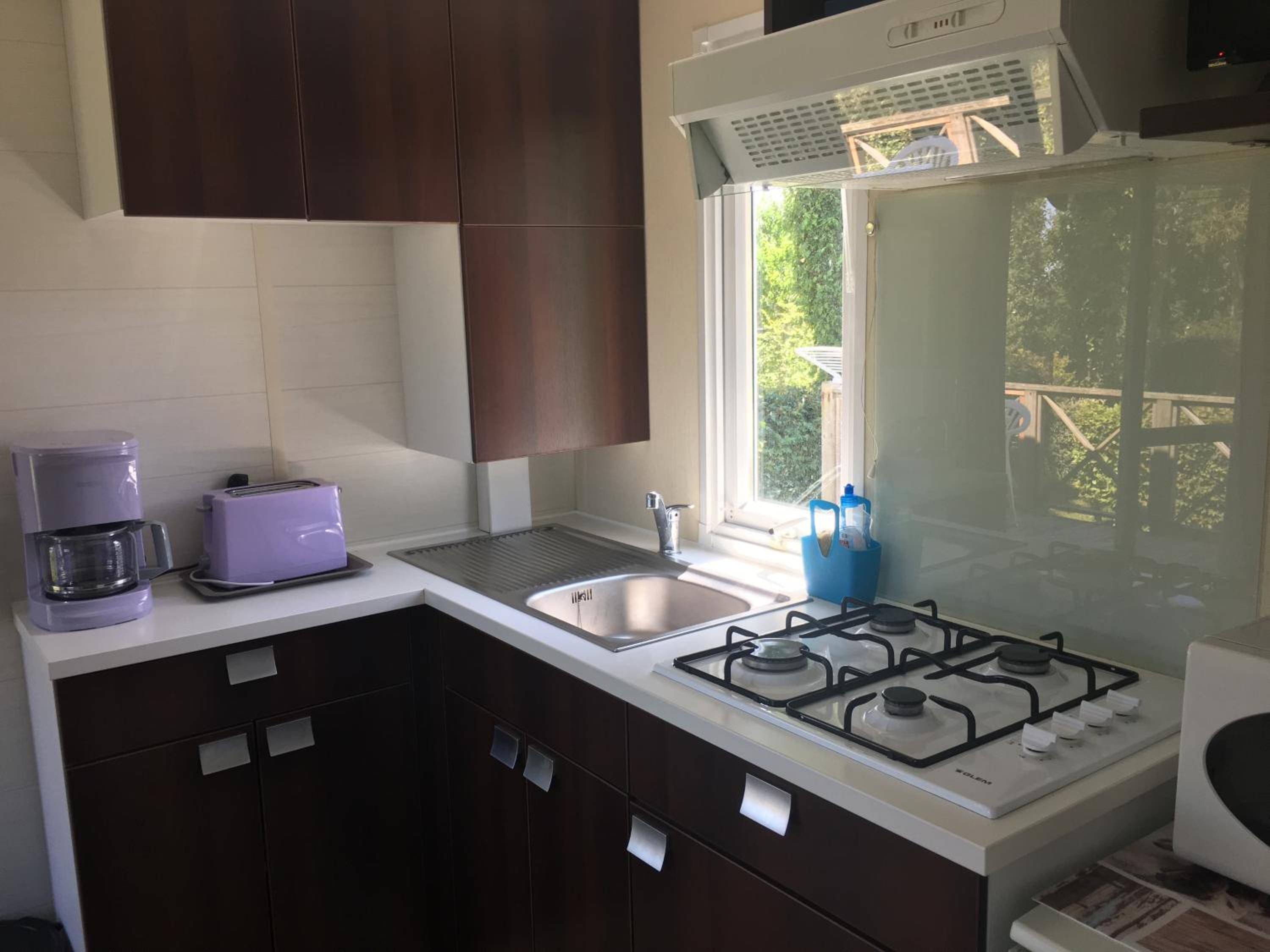 Mobile Home photo 3