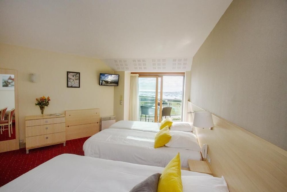 Premium Quadruple Room