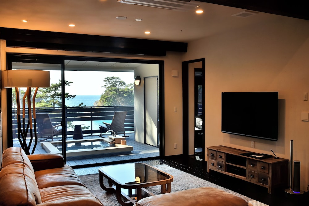 Rangyoku Guestroom with Open-Air Bath, Non Smoking photo 3