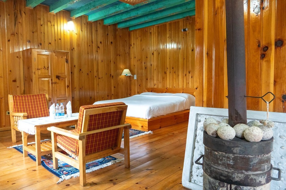 Deluxe Double or Twin Room, Mountain View photo 3