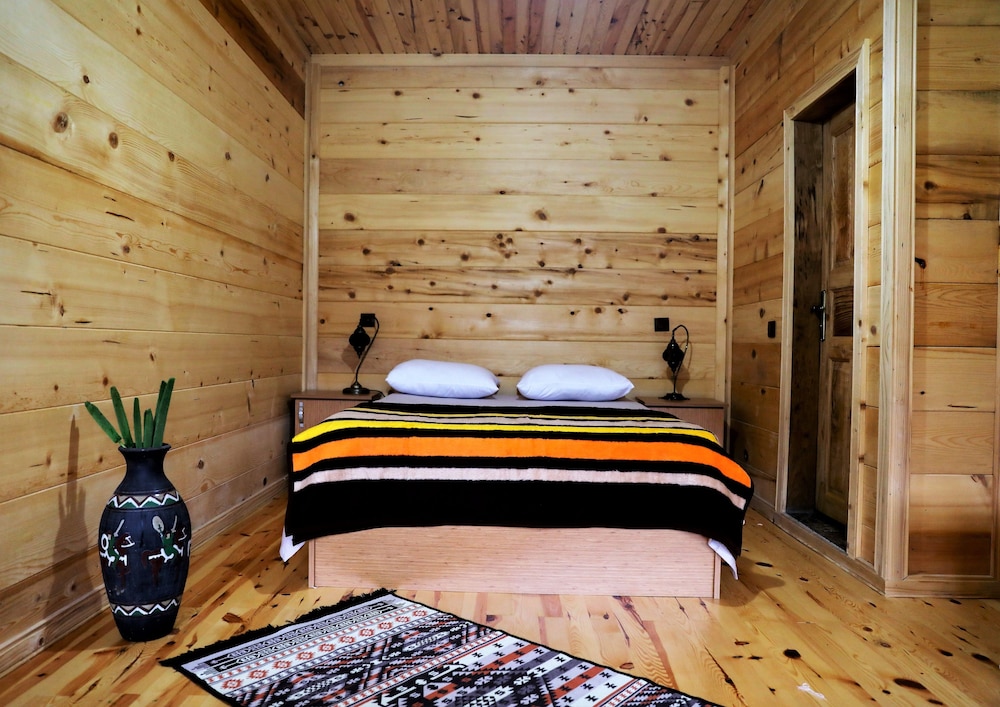 Suite, Private Bathroom, Garden View