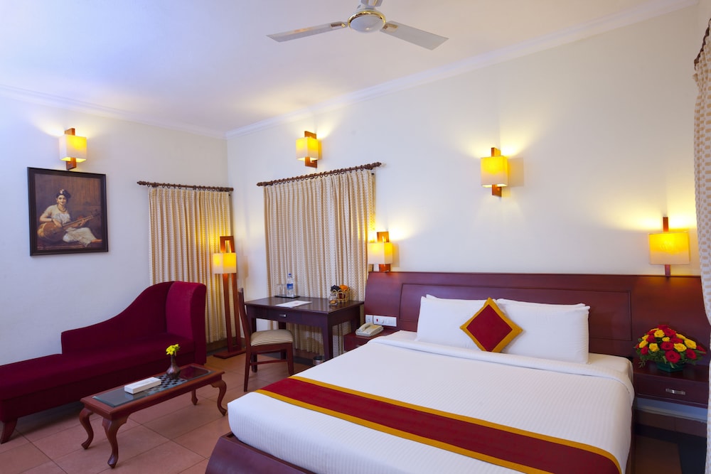 Lake View Room - Photo 11