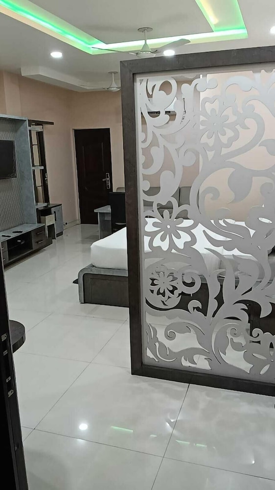 Luxury Room