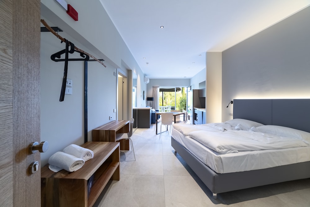Superior Loft, 1 Bedroom, Accessible, Garden View photo 3