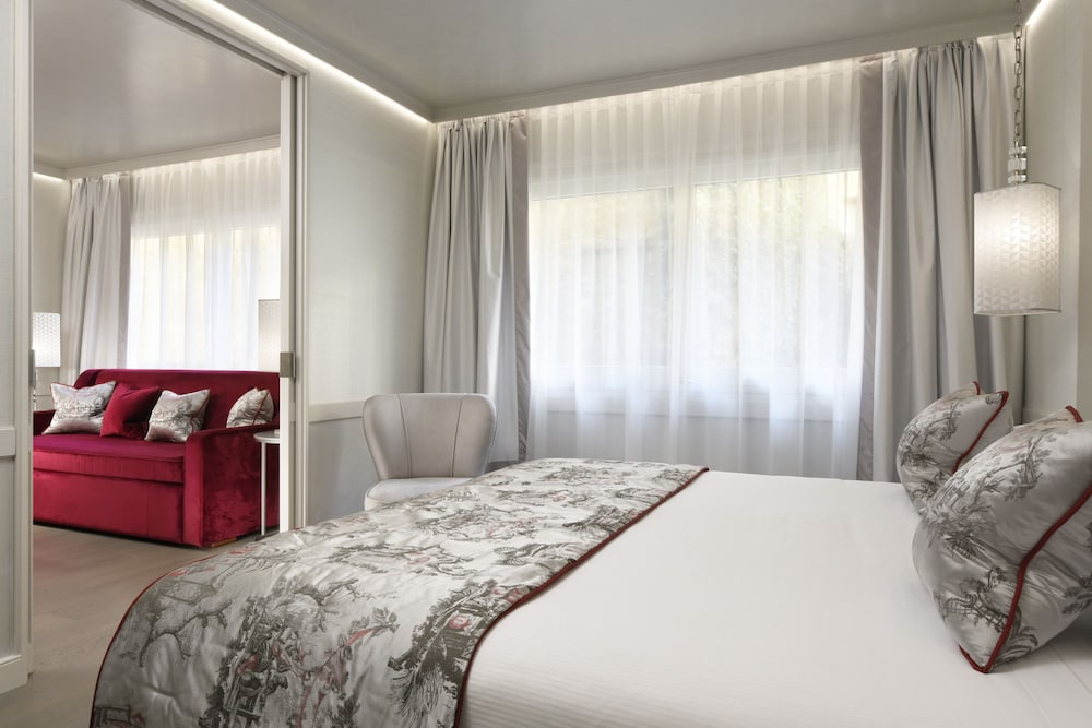 Premium Room, 1 King Bed, Hot Tub photo 3