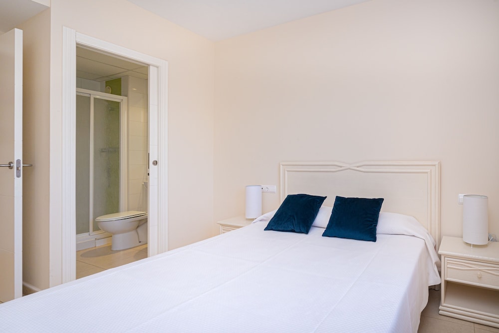Two Bedrooms Apartment For 5 Adults