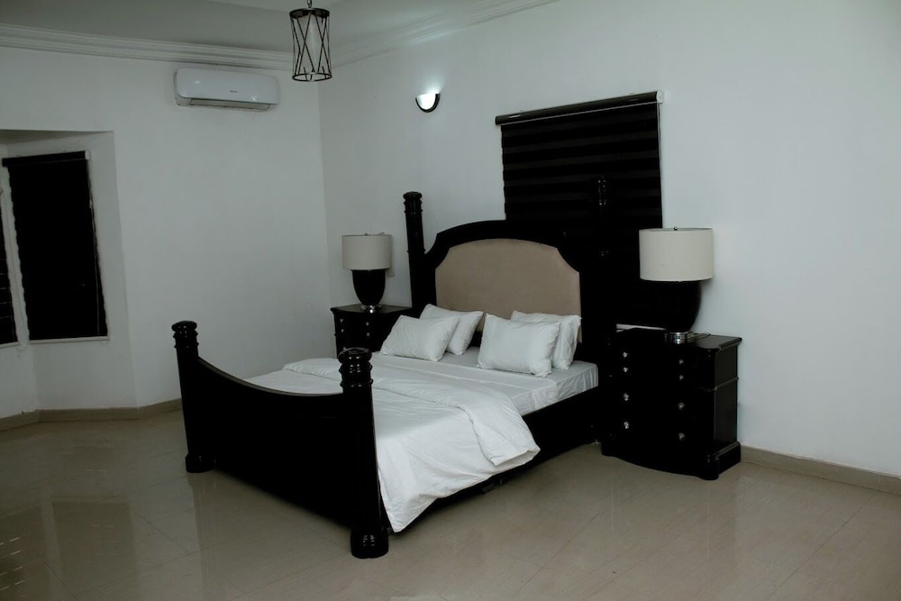 Economy Room, Balcony, City View photo 3
