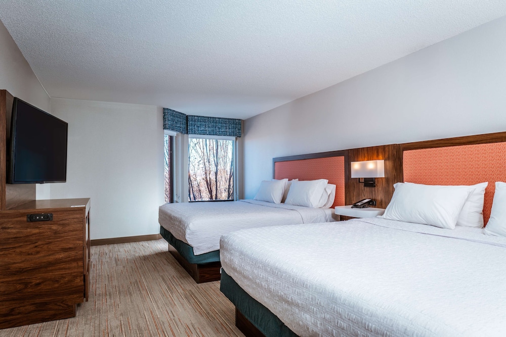 Suite, One King Bed, Non-Smoking - Photo 4