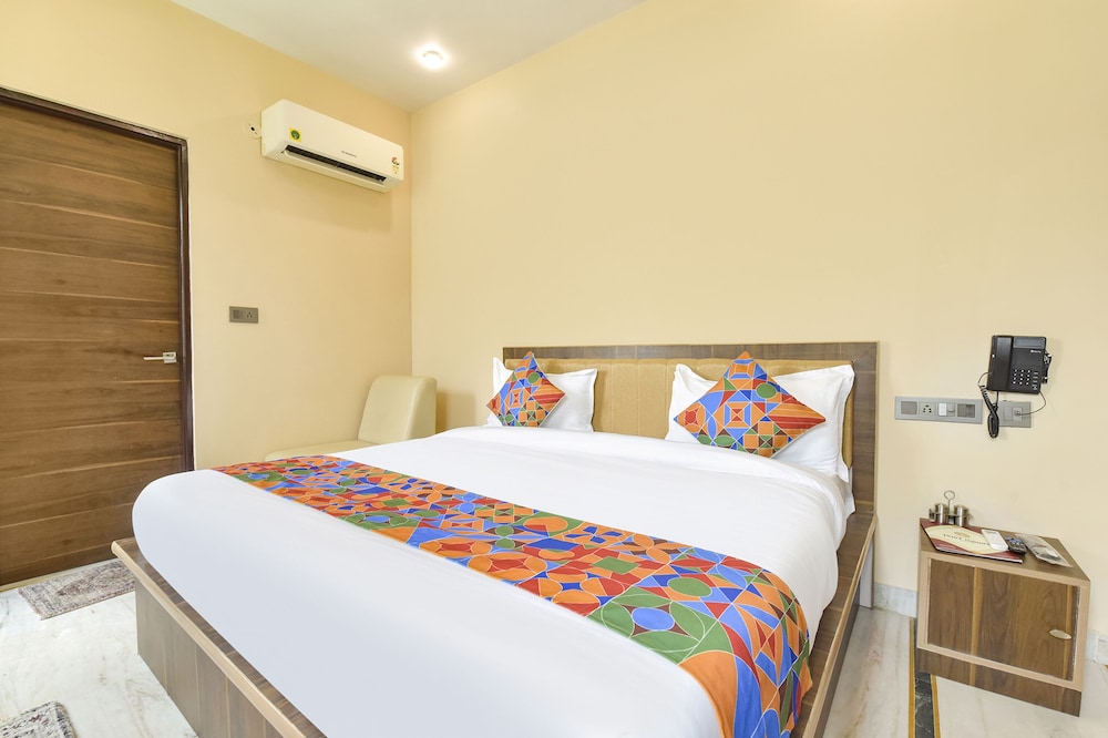 Deluxe Room - Photo 3