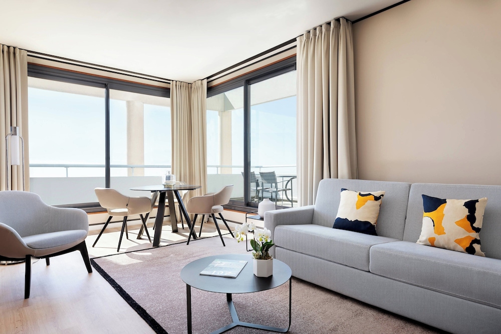 Panoramic Suite, 1 King Bed with Sofa bed, Sea View (Terrace) thumbnail 6