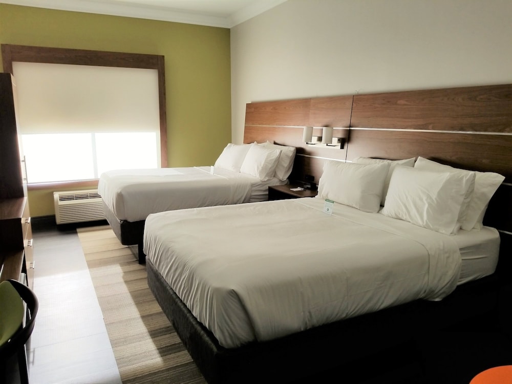 Standard Room, 2 Queen Beds, Accessible (Communication Accessible) - Photo 1