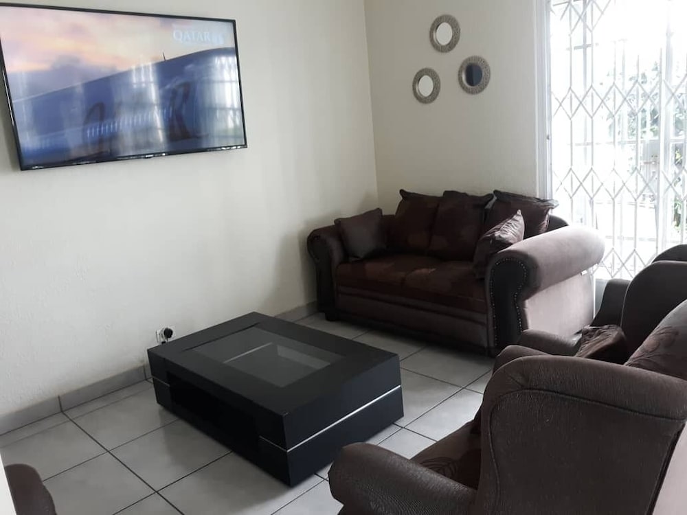 Self Catering Room - Barbados photo 2