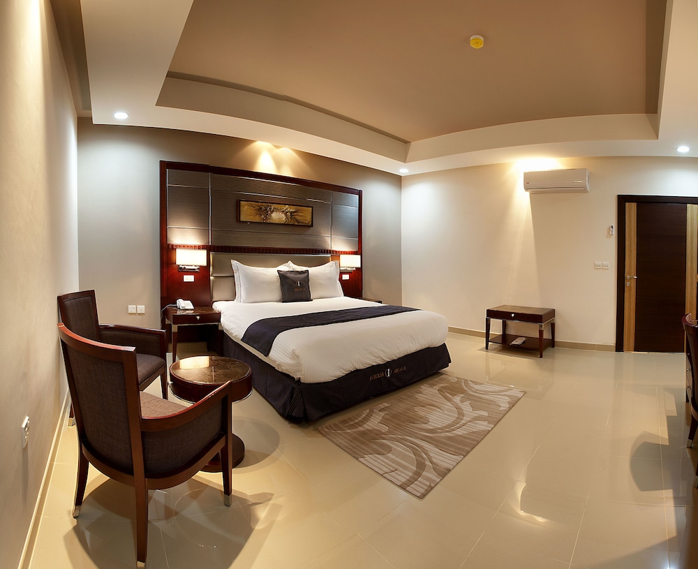 Two-Bedroom Suite photo 3
