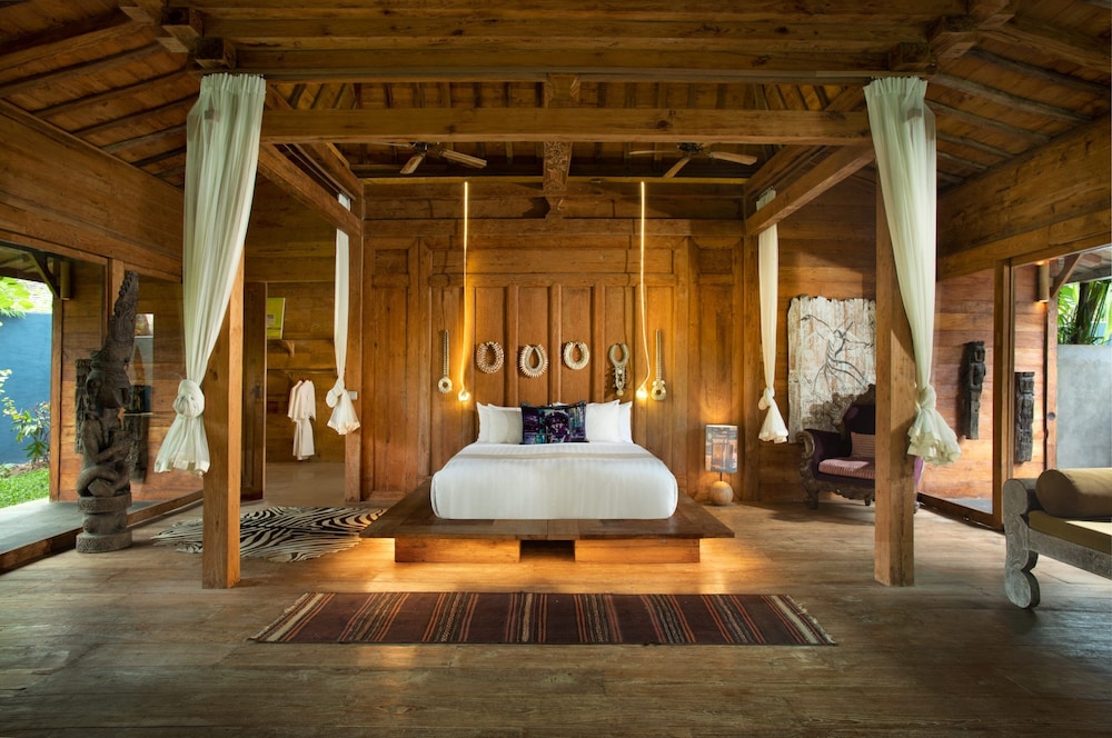 Exclusive Room thumbnail 6