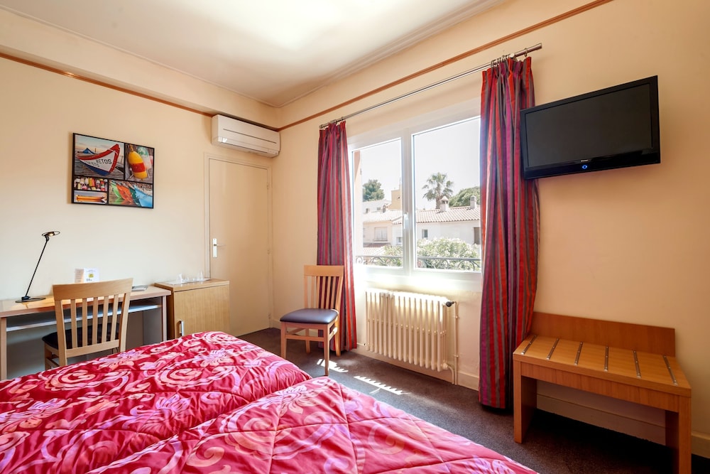 Double or Twin Room, Sea View