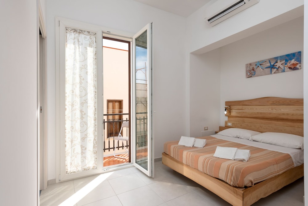 Apartment, 2 Bedrooms, Terrace, Sea View (Casa Marina) photo 3