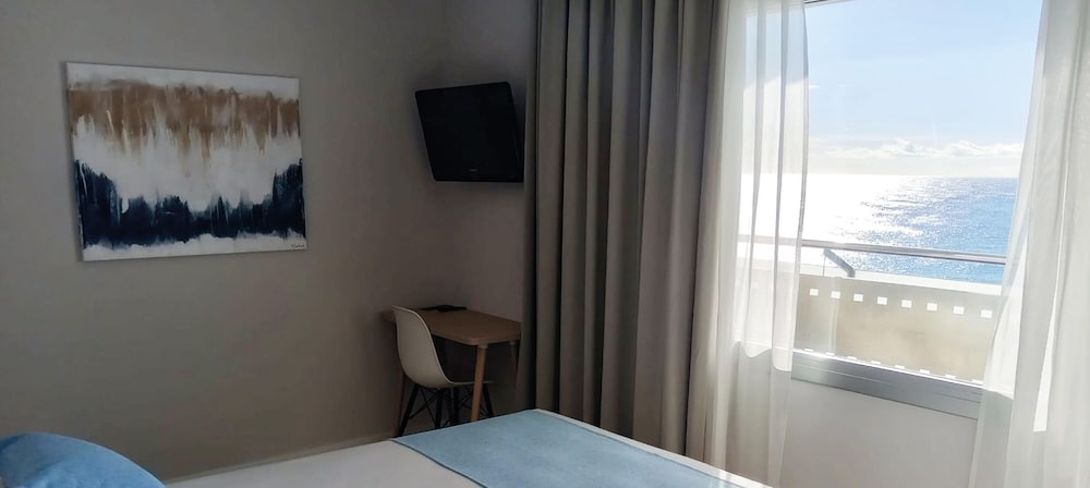 Double Room, Balcony, Sea View - Photo 1