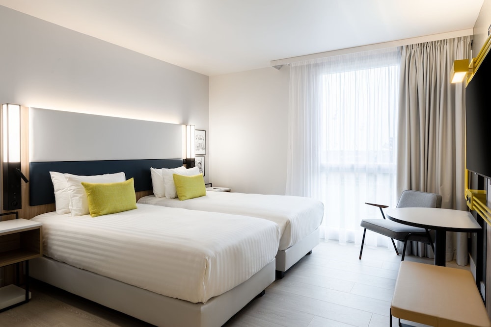 Deluxe Room, 2 Twin Beds, Non Smoking - Photo 6