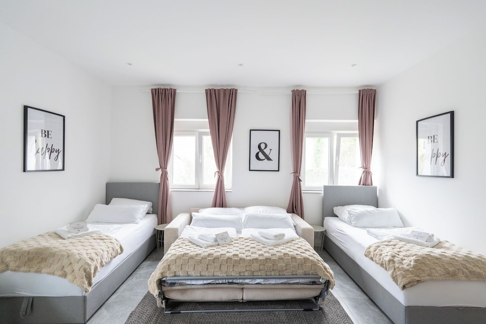 Comfort Apartment, Multiple Beds, Mountain View photo 3