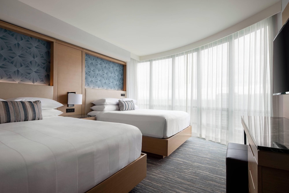 Junior Suite, Multiple Beds photo 2