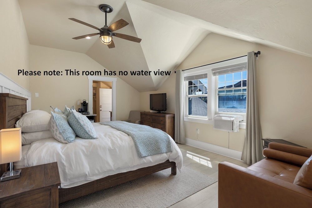 Comfort Room, 1 King Bed, City View photo 1