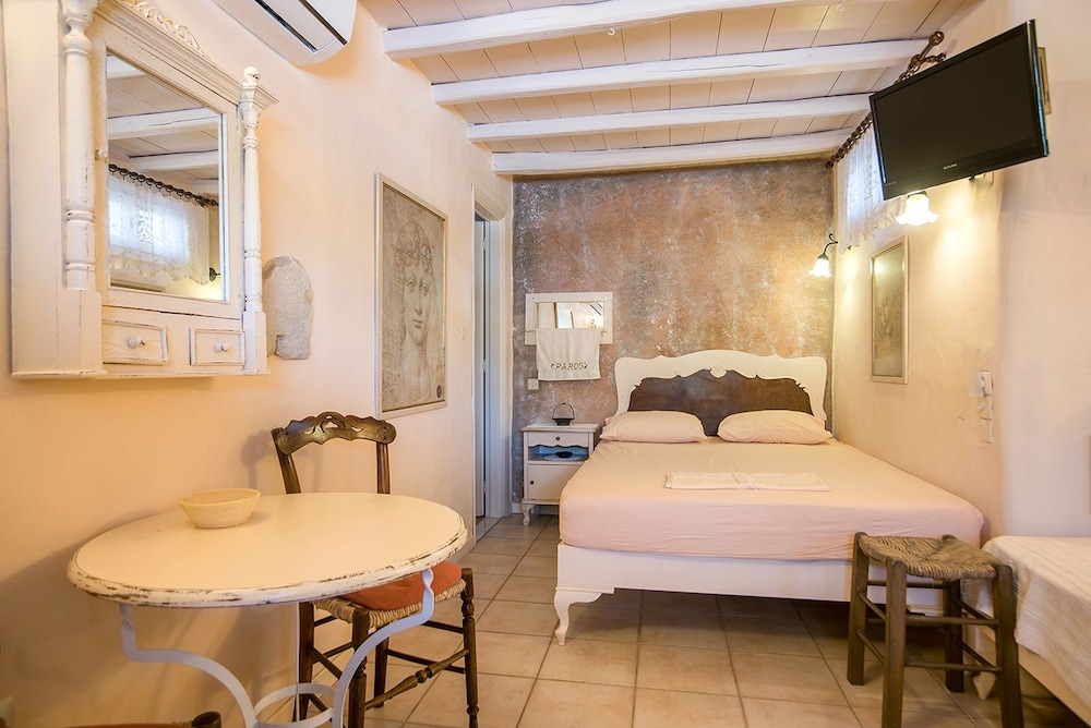 Triple Room - Photo 18