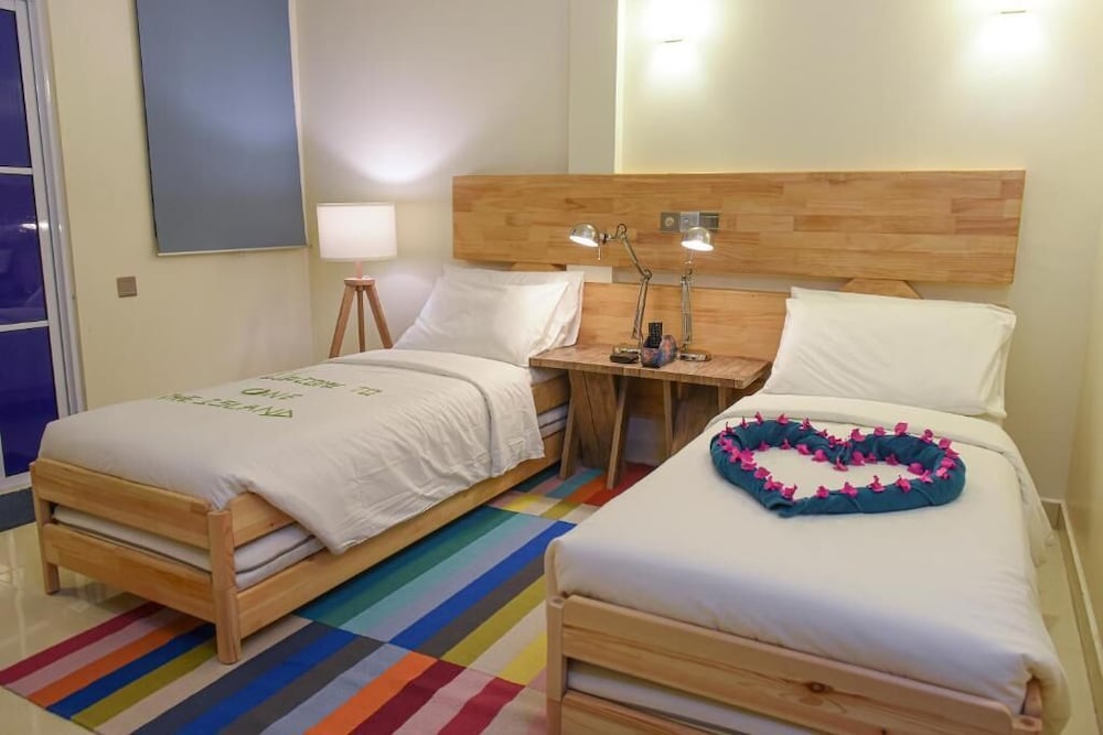 Standard Room, 2 Twin Beds - Photo 7