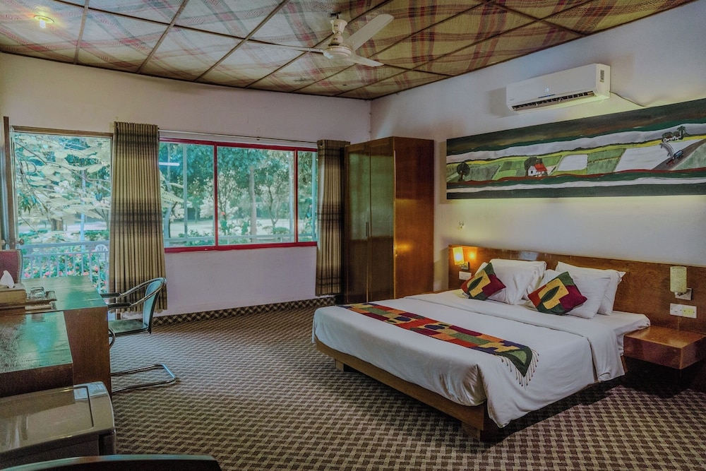 Deluxe Double or Twin Room, Balcony, Garden View photo 1