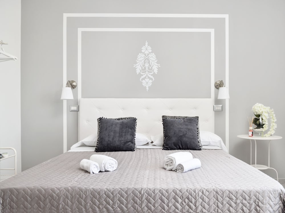 Deluxe Triple Room photo 2