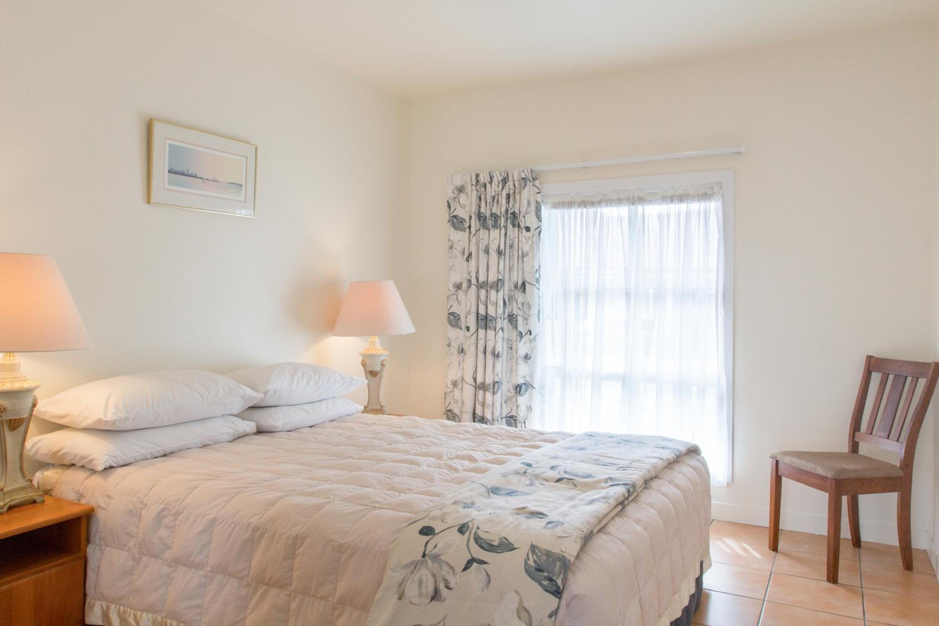 One Bedroom Unit photo 2