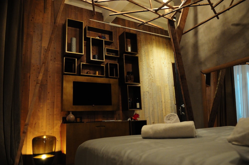 Superior Room, 1 King Bed (Cipresso) photo 3