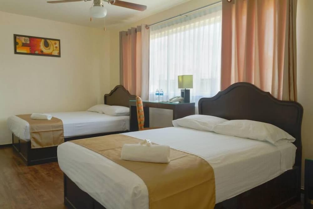 Standard Twin Room, 2 Twin Beds, Private Bathroom photo 1