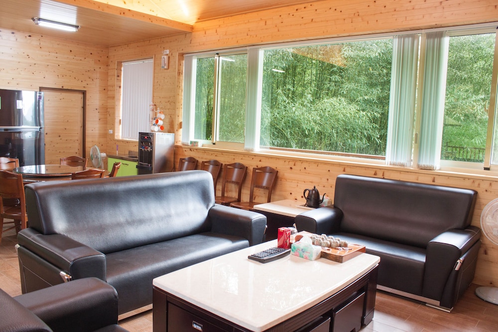 Studio Suite photo 3