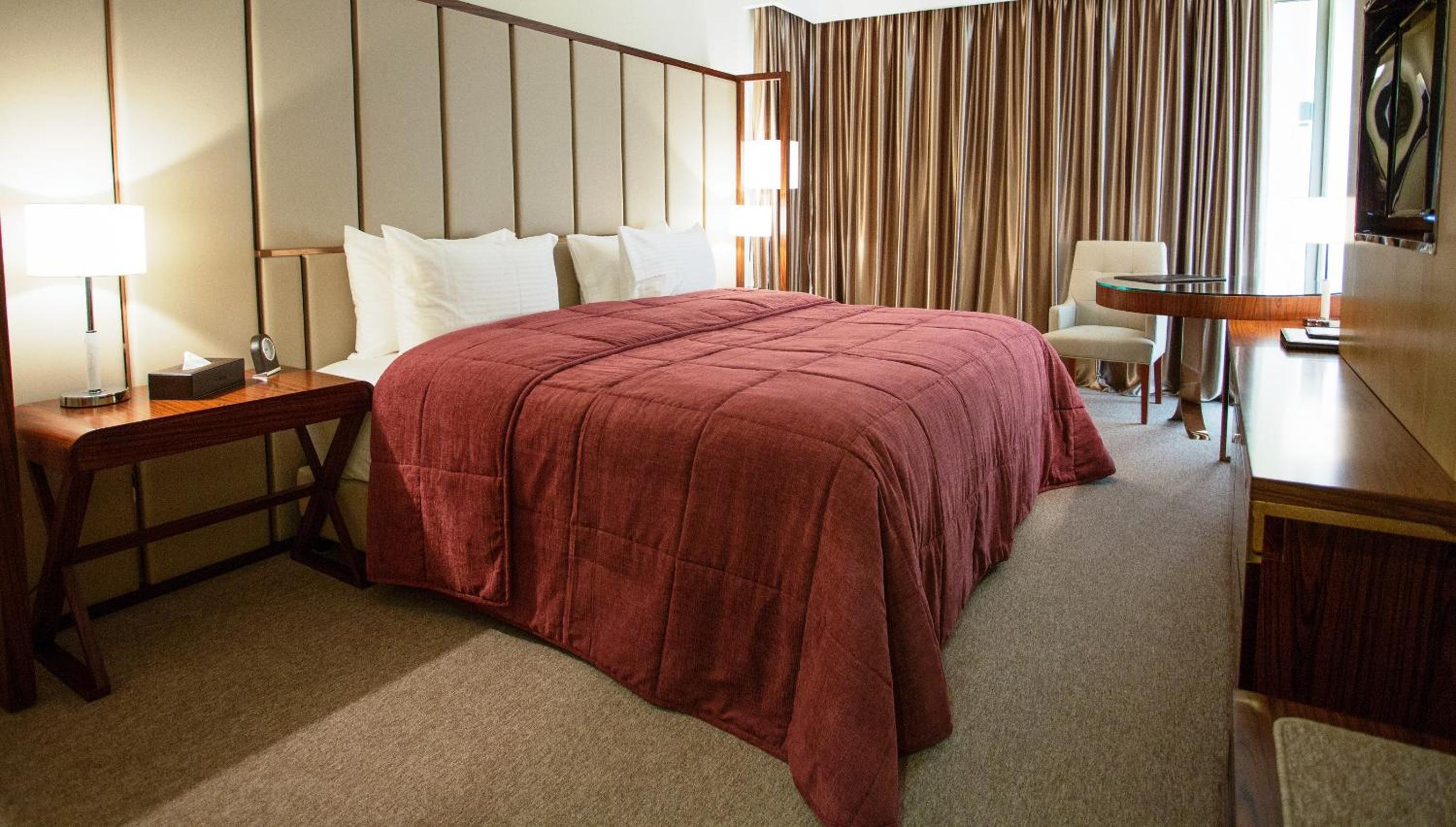 Two-Bedroom Suite with Sea View photo 2