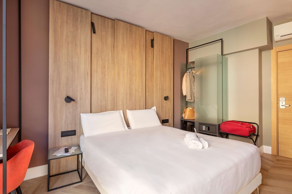 Superior Double Room, Non Smoking - Photo 4