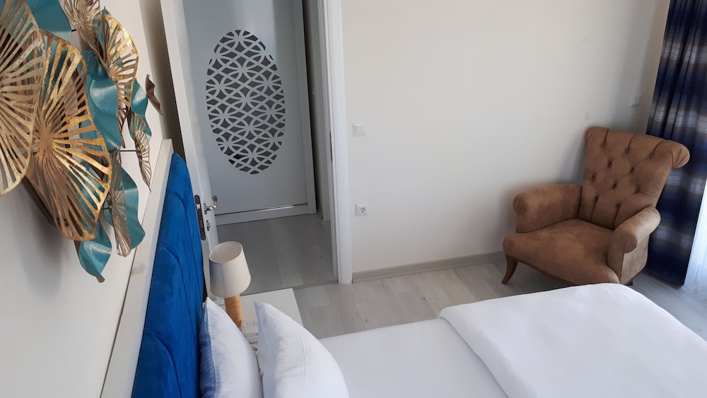 Suite, Balcony, Sea View photo 1