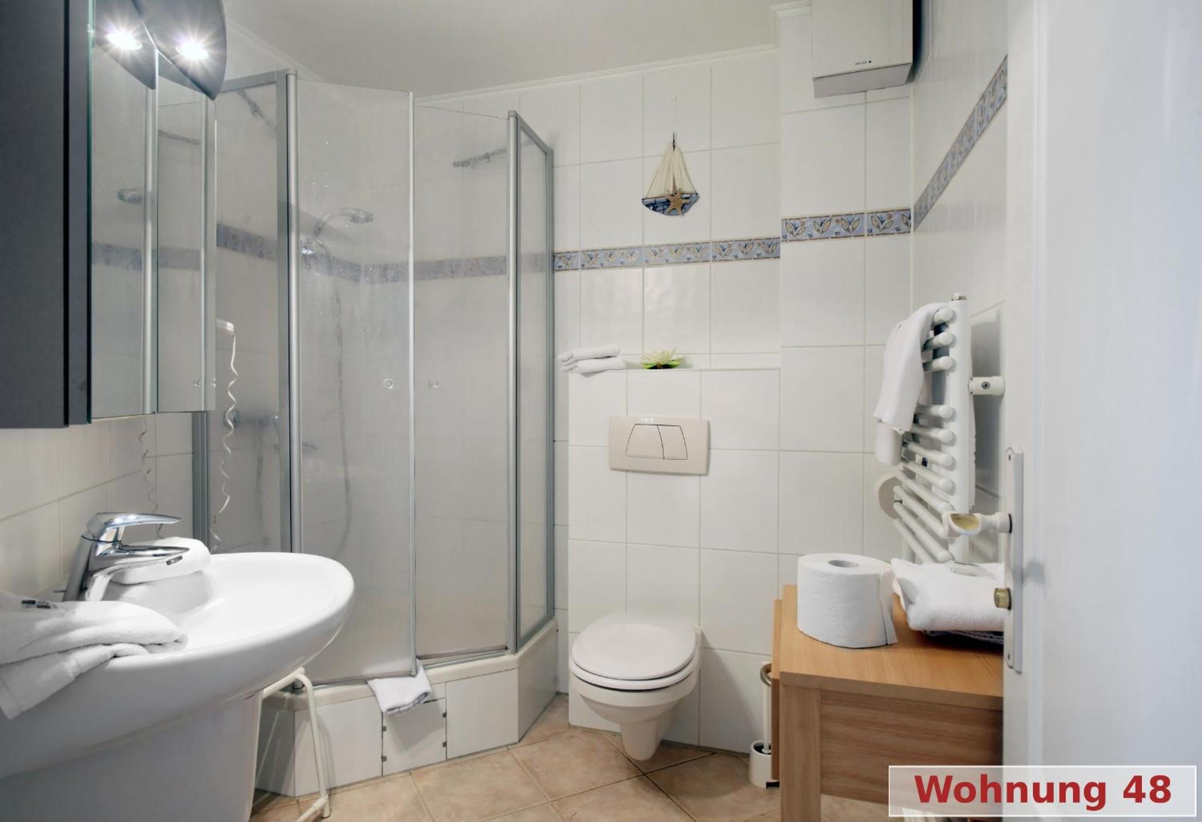Apartment 48 with Balcony and Sea View - Photo 4