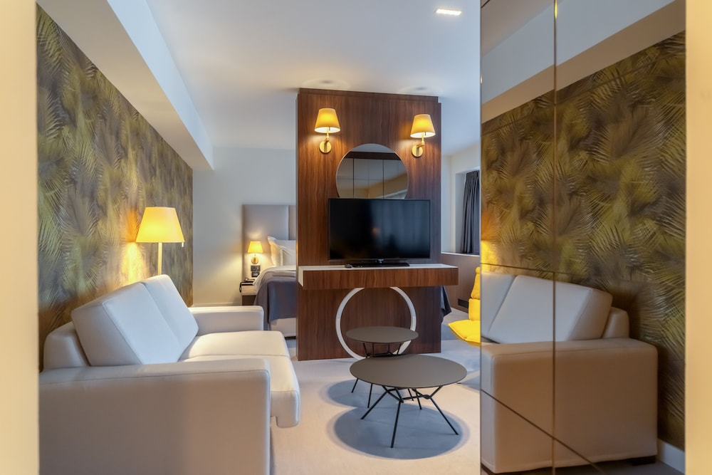 City Studio Suite