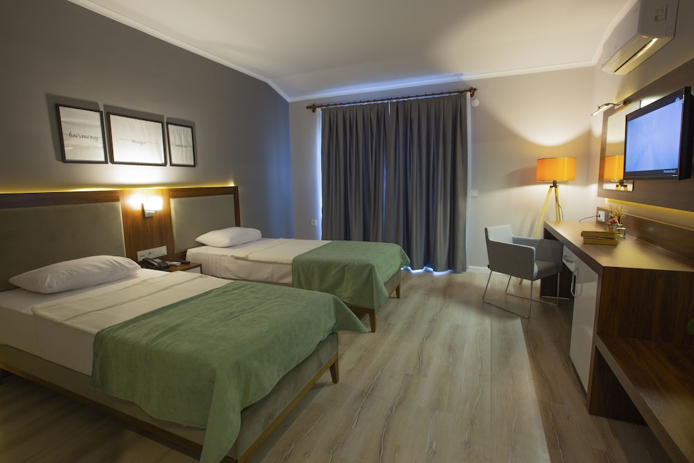 Deluxe Room, Non Smoking photo 1