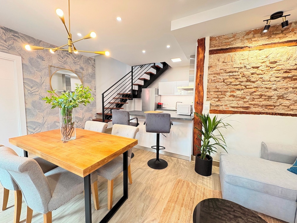 Apartment (2 Bedrooms)
