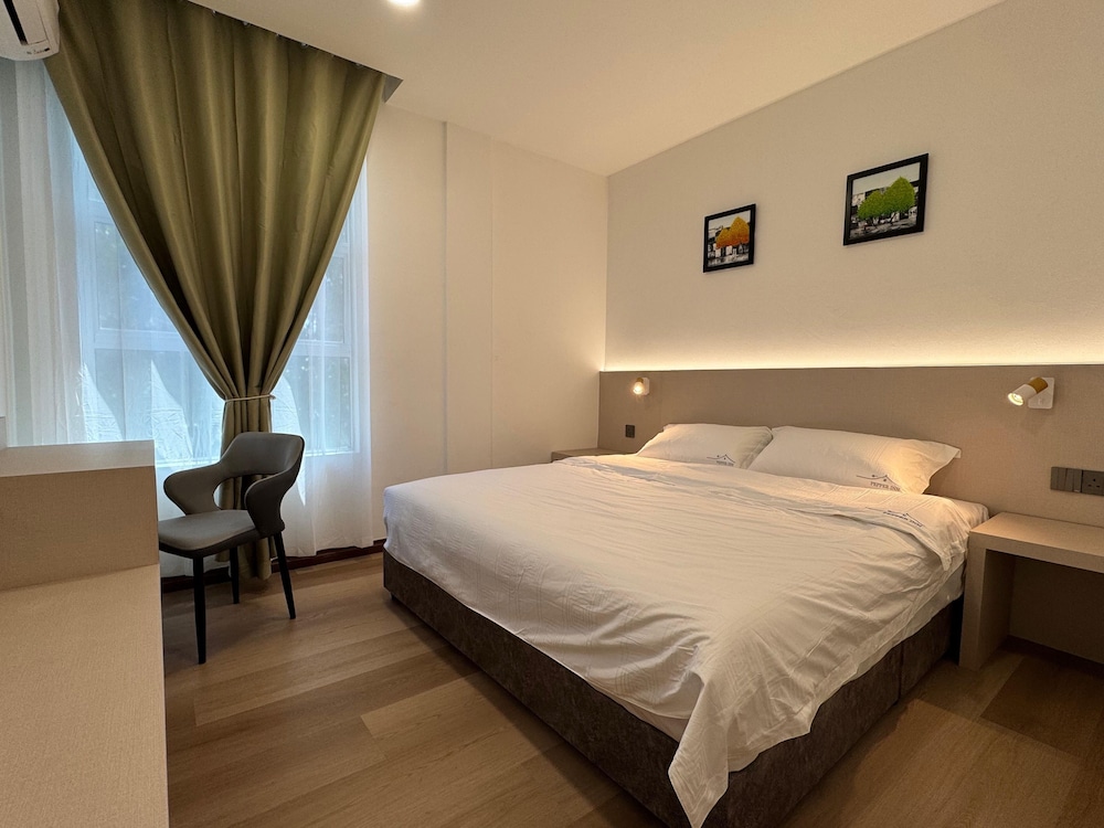 Standard Room, 1 King Bed, Non Smoking