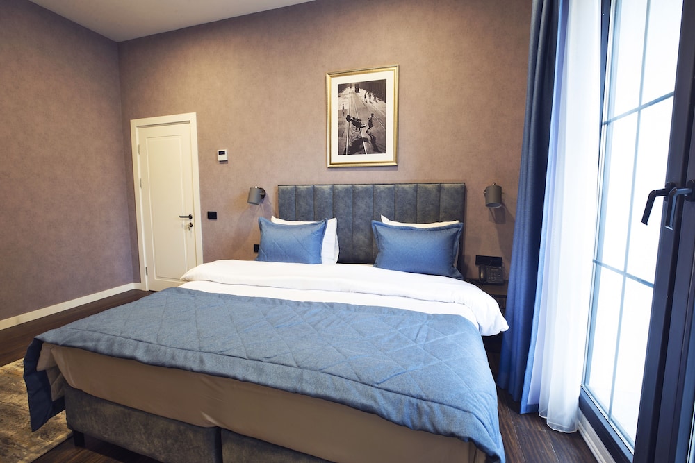 Standard Double or Twin Room - Photo 3