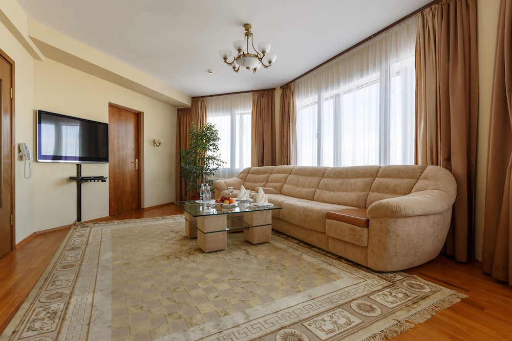 Superior Suite, 1 Bedroom, 2 Bathrooms, River View photo 2