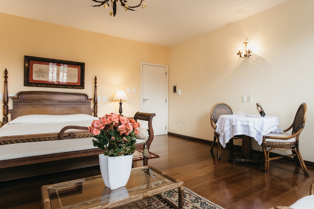 Deluxe Room - Photo 2
