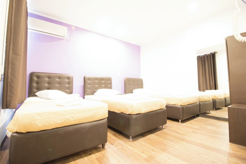 Basic Triple Room photo 2