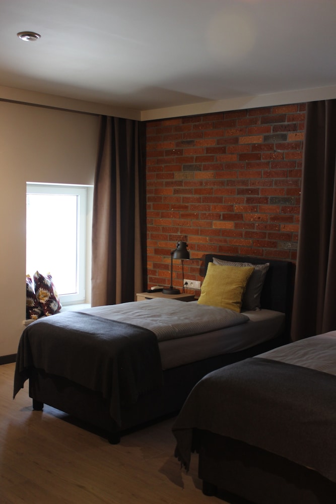 Traditional Studio Suite (6) photo 2