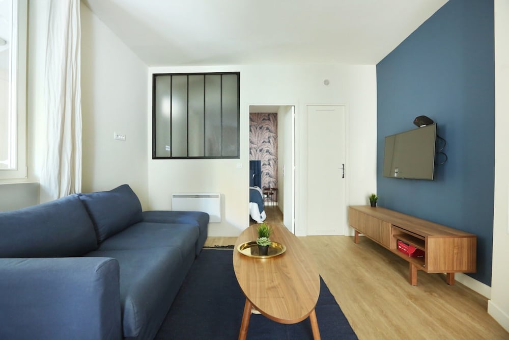 Apartment photo 1