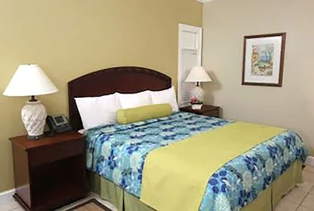 Deluxe Room, 1 King Bed, Oceanfront